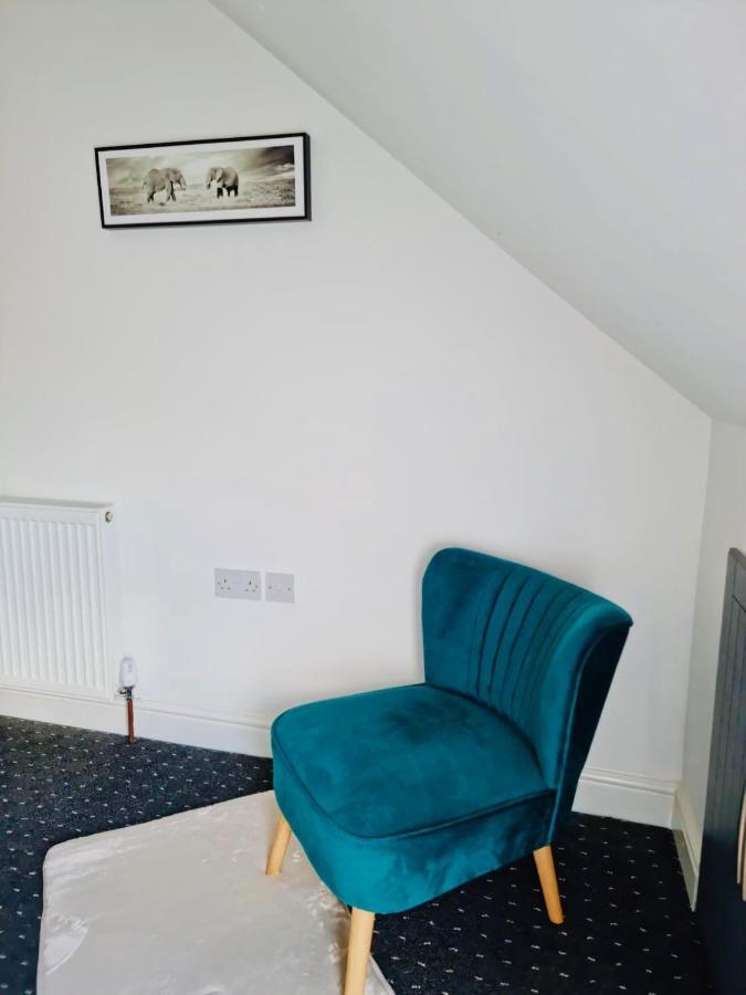 Cosy 3 Bed Apartment Near Birmingham Airport & Nec Perfect For Groups & Contractors! Exterior photo