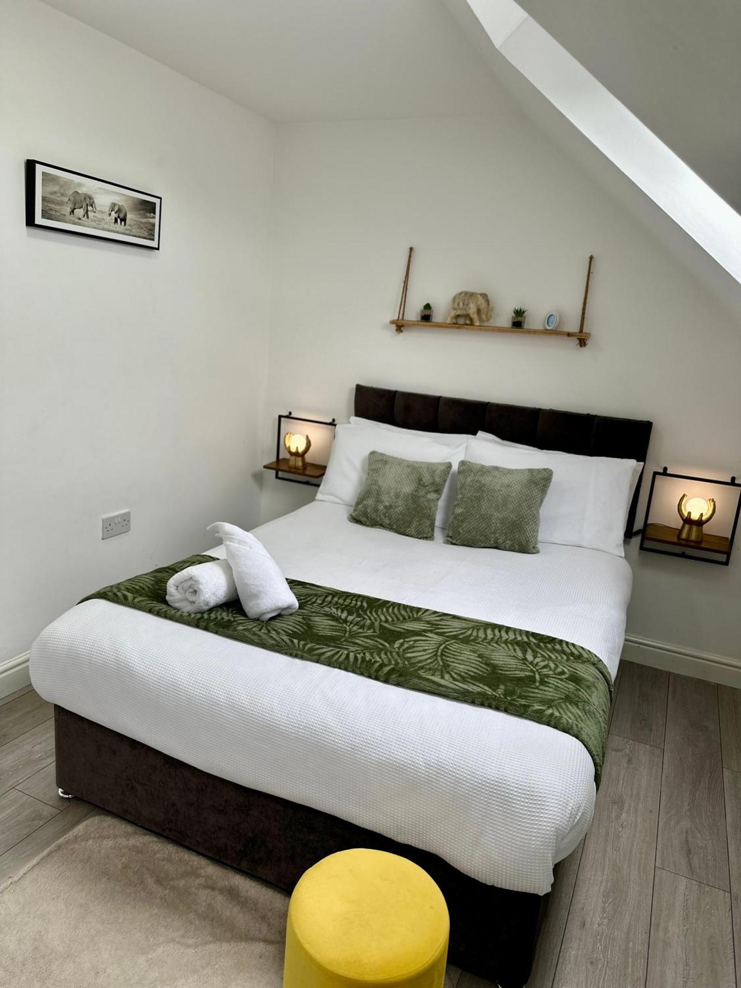 Cosy 3 Bed Apartment Near Birmingham Airport & Nec Perfect For Groups & Contractors! Exterior photo